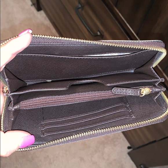 SOLD Michael Kors camouflage purse & wallet - Picture 7 of 7